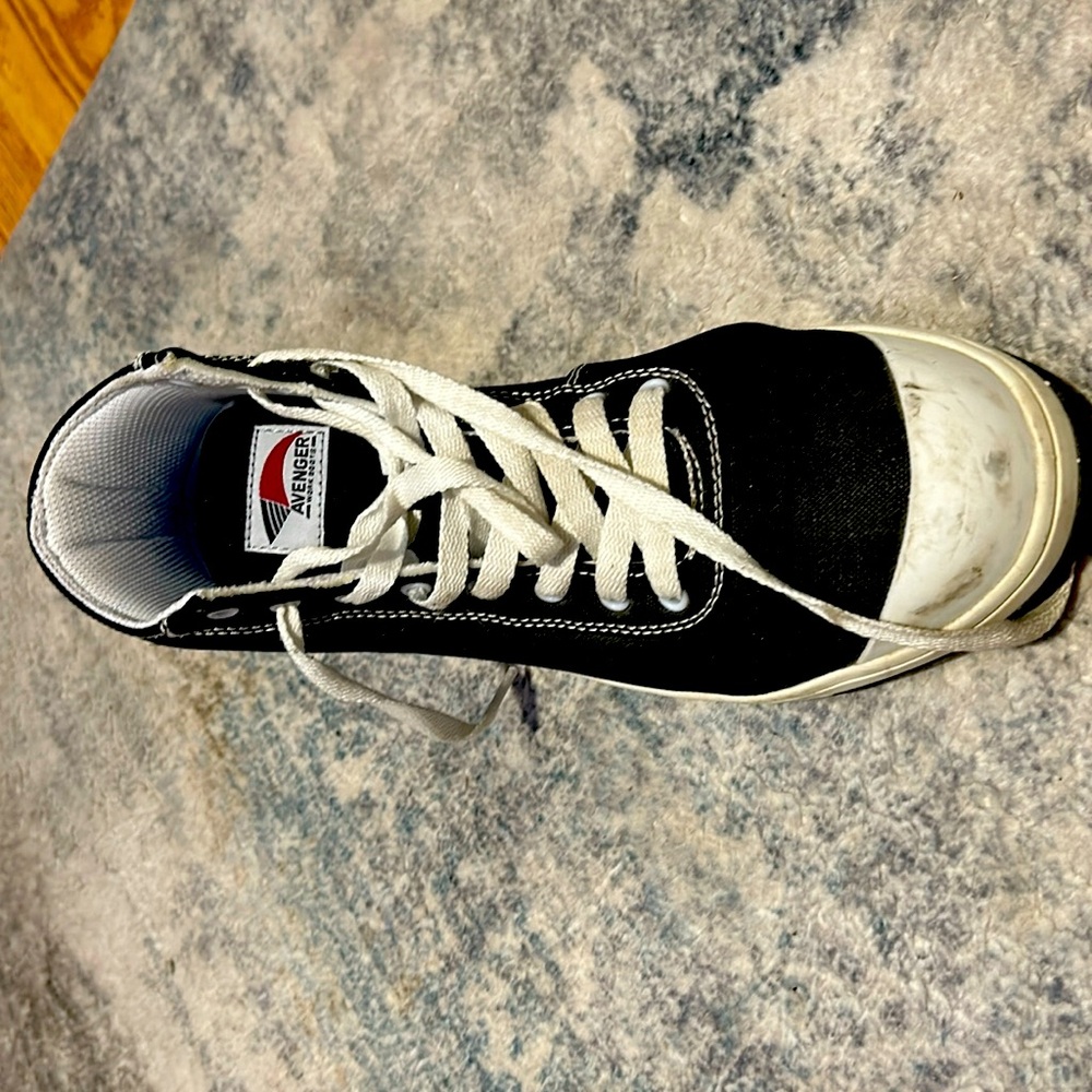 Sneakers that are steel toed for work
